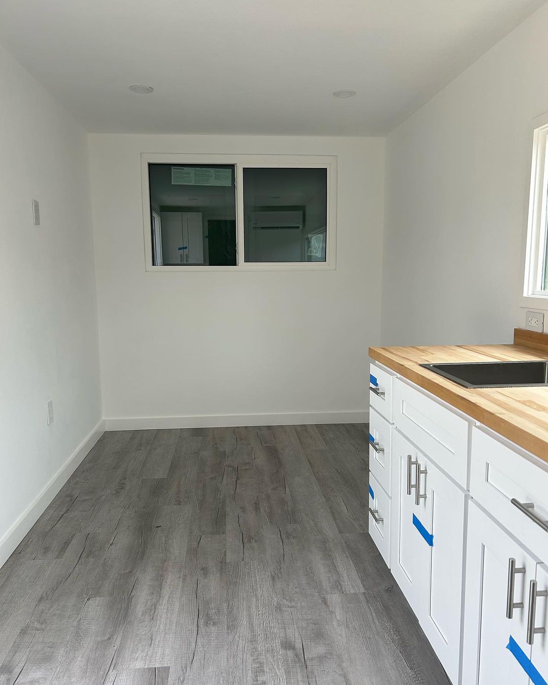 20x8ft Portable Container House On Wheels - Image 3