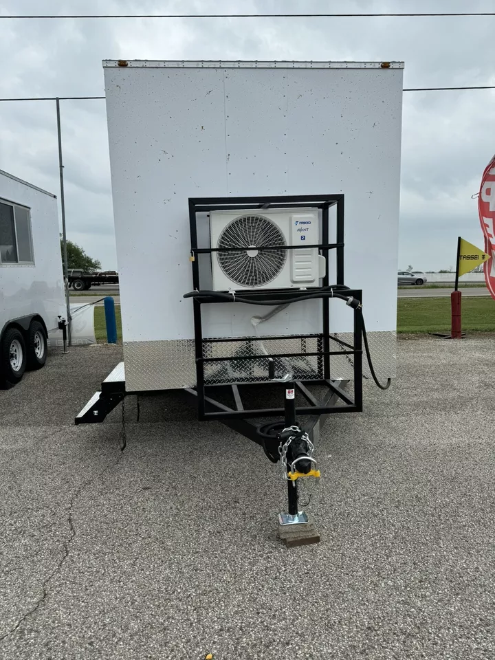 Upscale 2 Station Portable Restroom Trailer 7′ x 14′ - Image 7